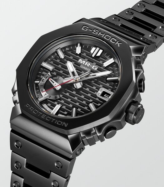 Horloge CASIO G-SHOCK Heren MRG-B2100B-1ADR Analoog Behuizing Saffier Zwart Bracelette Titanium Zwart Etanchéiteiten 20BAR