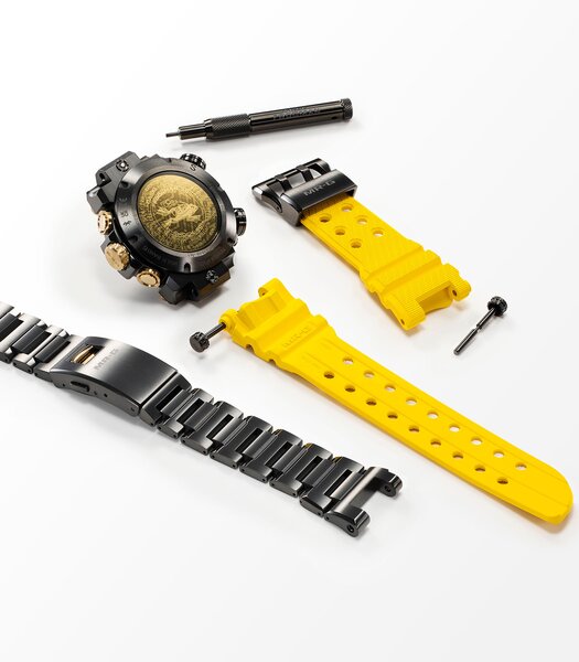Horloge CASIO G-SHOCK Heren MRG-BF1000E-1A9DR Analoog Behuizing Saffier Goud Bracelette Hars Zwart Boucle déployante Etanchéiteiten 20BAR