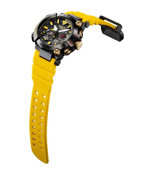Horloge CASIO G-SHOCK Heren MRG-BF1000E-1A9DR Analoog Behuizing Saffier Goud Bracelette Hars Zwart Boucle déployante Etanchéiteiten 20BAR